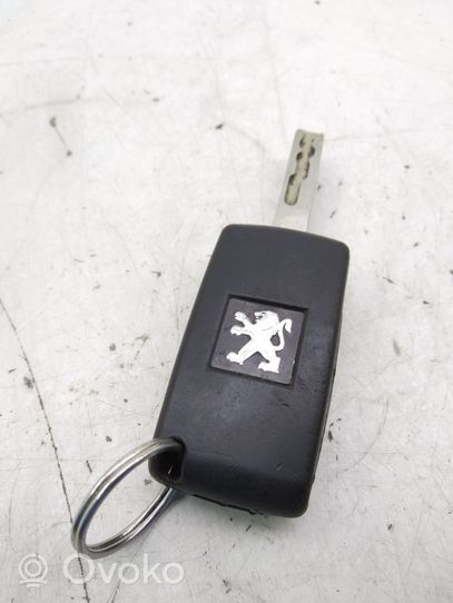 Peugeot 5008 Ignition key/card 