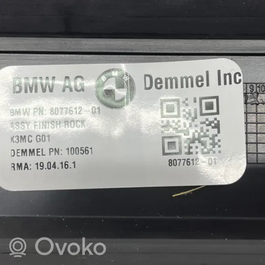 BMW X3 G01 Listwa progowa przednia 8077612