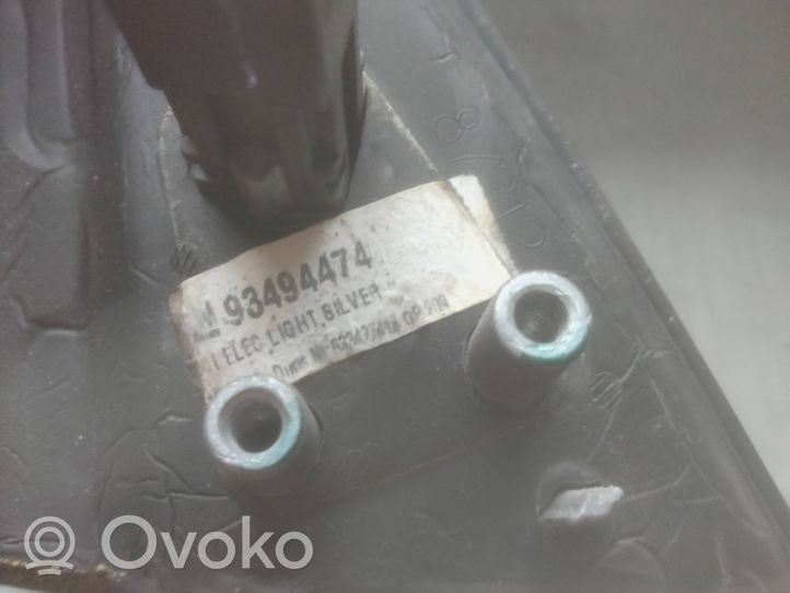 Opel Meriva A Elektryczne lusterko boczne drzwi przednich 93494474