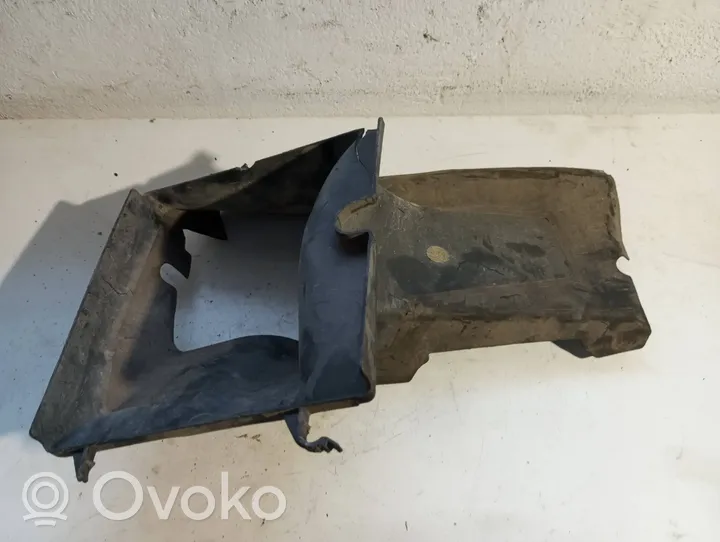 Audi A4 S4 B6 8E 8H Prowadnica powietrza intercoolera 8E0117336C