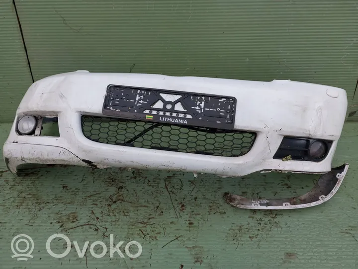 Toyota Corolla Verso AR10 Etupuskuri 768520F010