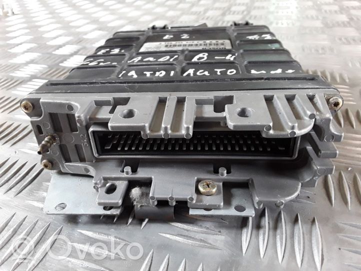 Audi A4 S4 B5 8D Sterownik / Moduł ECU 028906021E