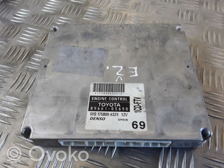 Toyota Avensis T250 Calculateur moteur ECU 8966105690