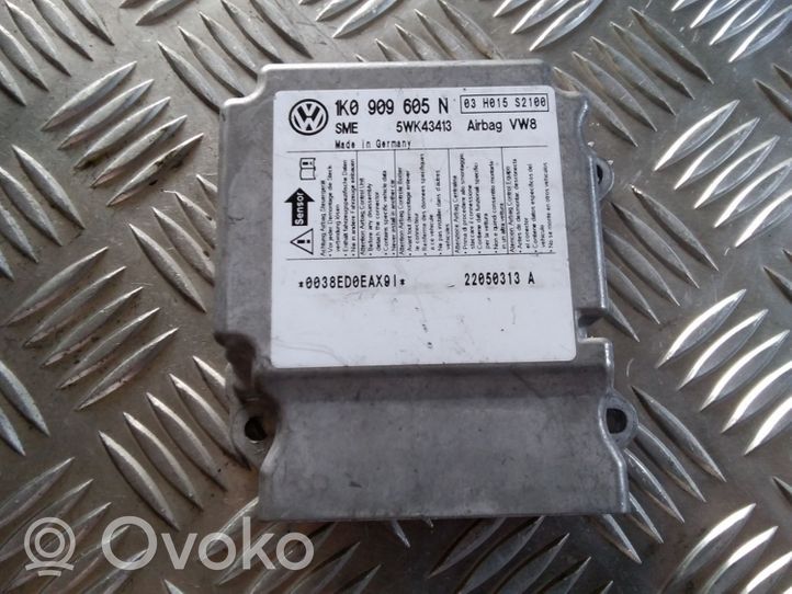 Volkswagen Golf V Oro pagalvių valdymo blokas 1K0909605N