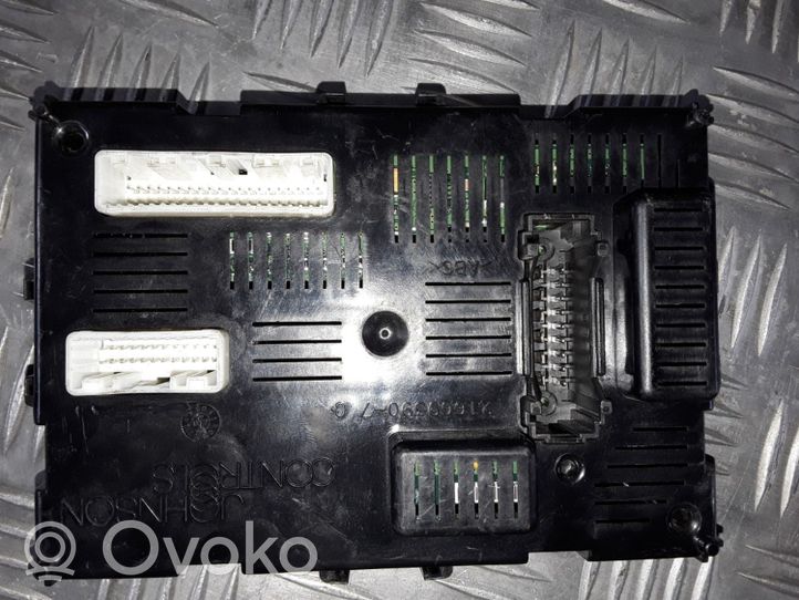 Nissan Note (E11) Module confort 284B2BC52A