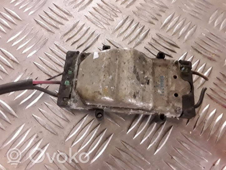 Ford Focus C-MAX Coolant fan relay 1137328148