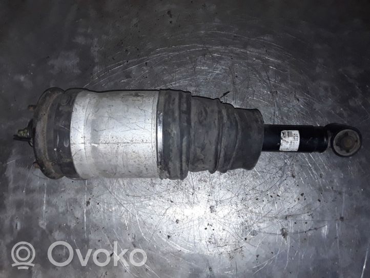 Land Rover Range Rover L322 Tylny amortyzator zawieszenia pneumatycznego 3498724