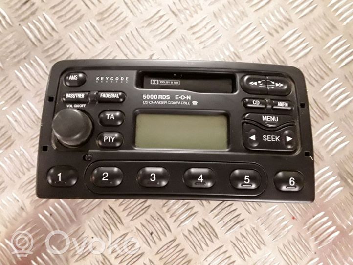 Ford Mondeo MK II Panel / Radioodtwarzacz CD/DVD/GPS 98AP18K876BA