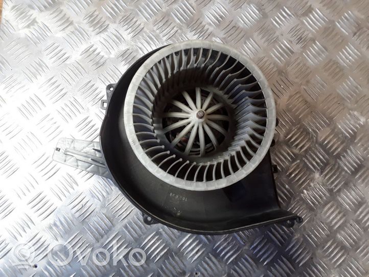 Volkswagen Polo Heater fan/blower 6Q1820015C