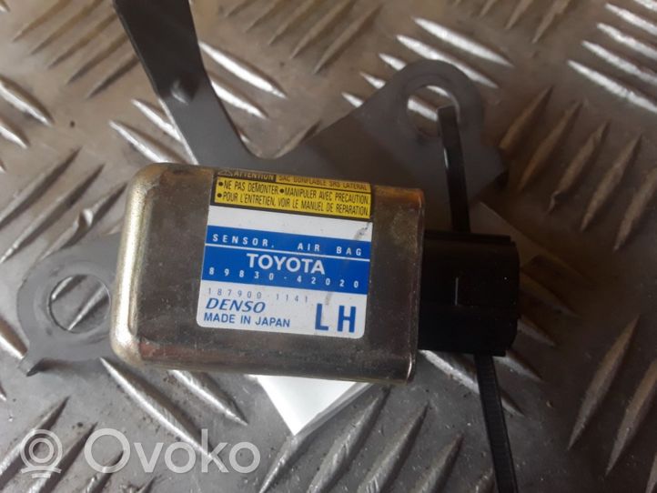 Toyota RAV 4 (XA20) Oro pagalvių smūgio daviklis 8983042020