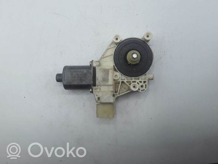 Ford Mondeo MK IV Galinis varikliukas langų pakėlėjo 6M2114A389B