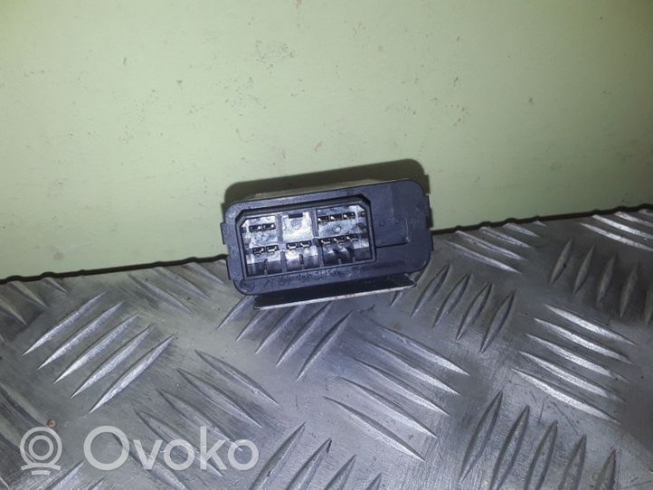 Mitsubishi Pajero Signalizācijas vadības bloks MR587327