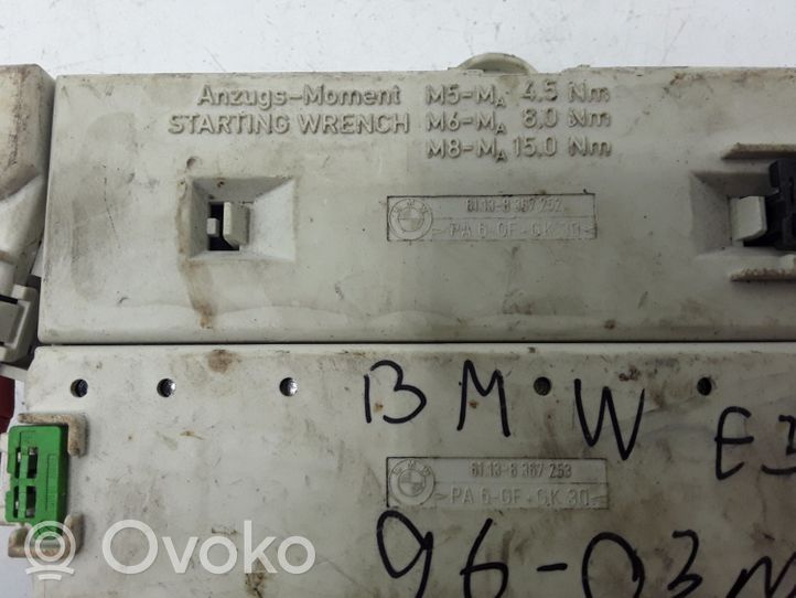 BMW 5 E39 Módulo de fusible 61138367252