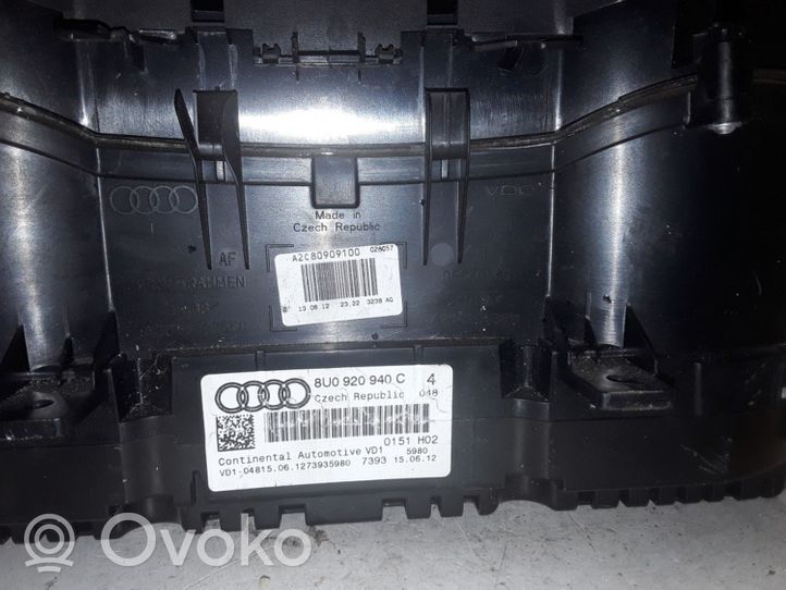 Audi Q3 8U Compteur de vitesse tableau de bord A2C80909100