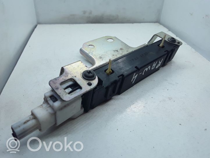 Toyota RAV 4 (XA40) Radion antenni 8999742010