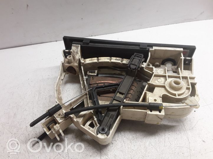 Audi 100 200 5000 C3 Oro kondicionieriaus/ klimato/ pečiuko valdymo blokas (salone) 443819075