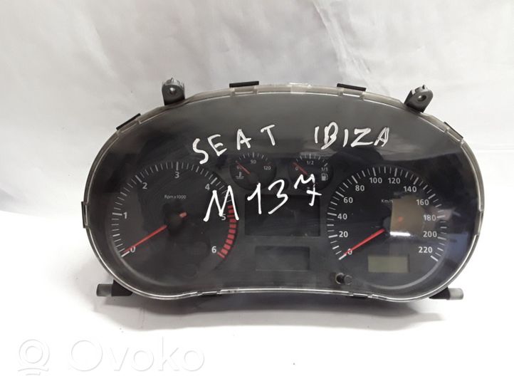 Seat Ibiza II (6k) Compteur de vitesse tableau de bord 88311292