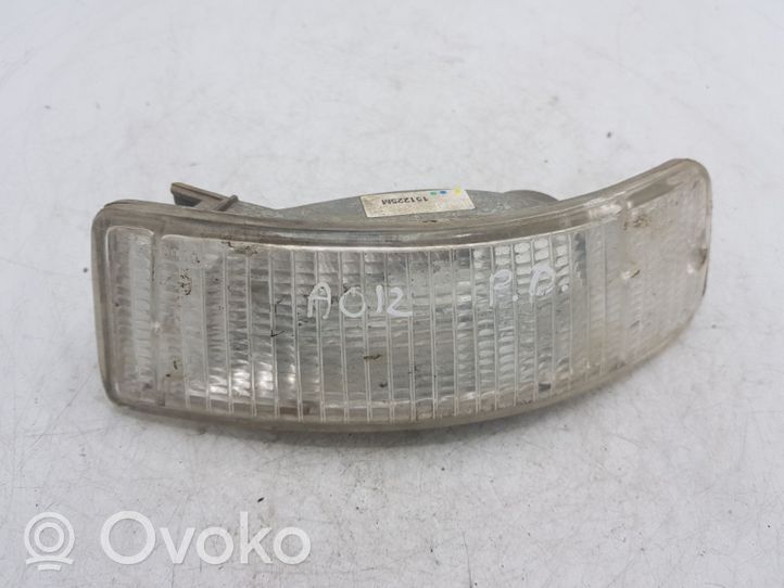 Audi A4 S4 B5 8D Kierunkowskaz przedni 016646