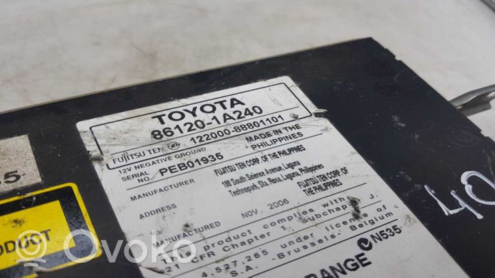 Toyota Auris 150 Panel / Radioodtwarzacz CD/DVD/GPS 861201A240