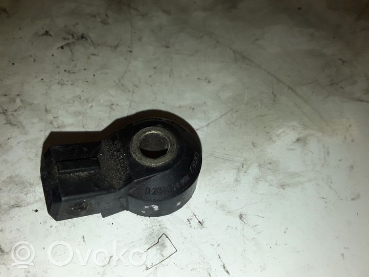 Mercedes-Benz E W211 Sensore di detonazione 0261231110