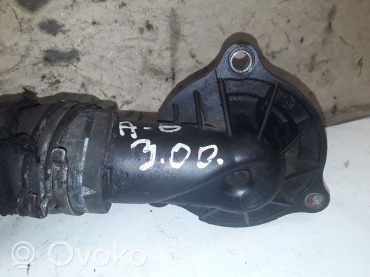 Audi A6 S6 C6 4F Alloggiamento termostato 059121111L