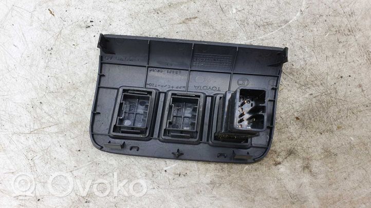 Toyota Corolla Verso E121 ESP (stabilumo sistemos) jungtukas 588210F010