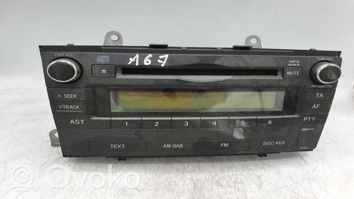 Toyota Avensis T270 Radio/CD/DVD/GPS-pääyksikkö 8612005150