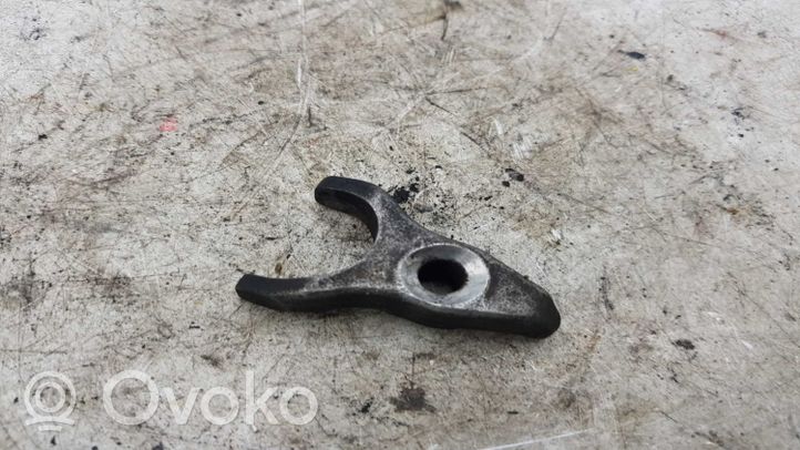 Toyota Previa (XR30, XR40) II Fuel Injector clamp holder 