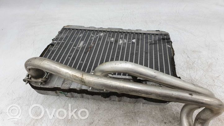 BMW 3 E46 Pečiuko radiatorius 