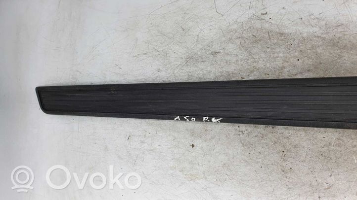 Honda Accord Garniture marche-pieds avant 84252