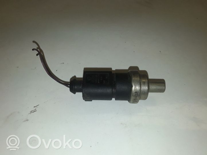 Volkswagen PASSAT B6 Sonde température extérieure 1J973702