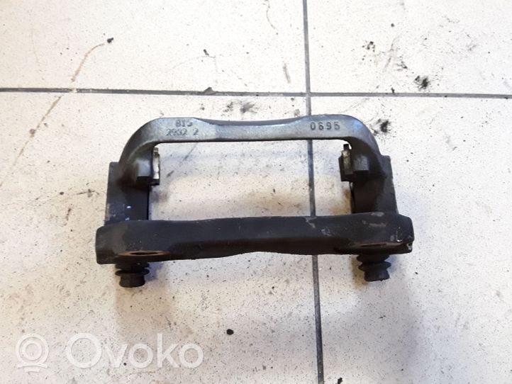 Land Rover Range Rover Sport L320 Plaquette / support d'étrier avant 29322