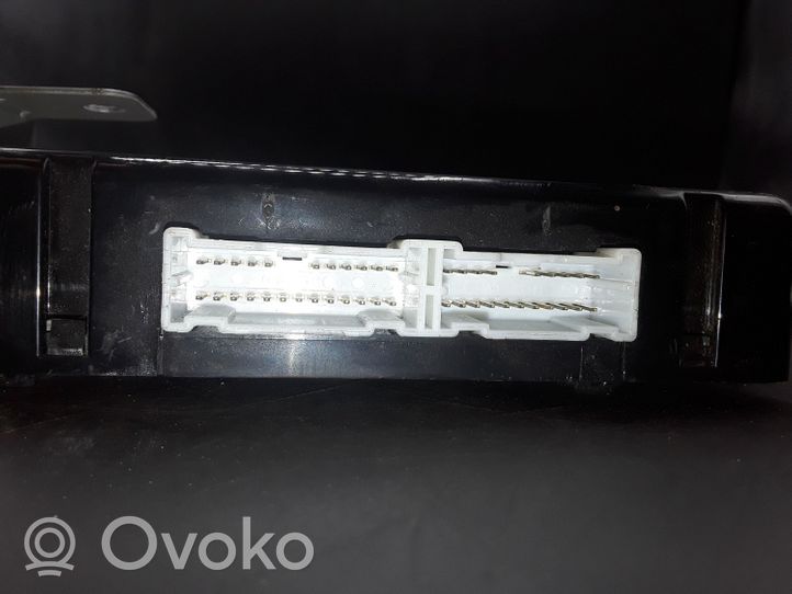 KIA Sportage Oven keskuslukituksen ohjausyksikön moduuli 954003U661