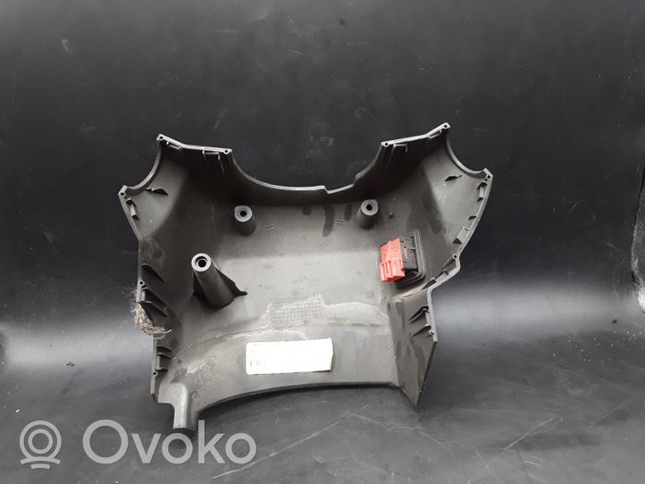 Infiniti QX56 Garniture de colonne de volant 4847085200