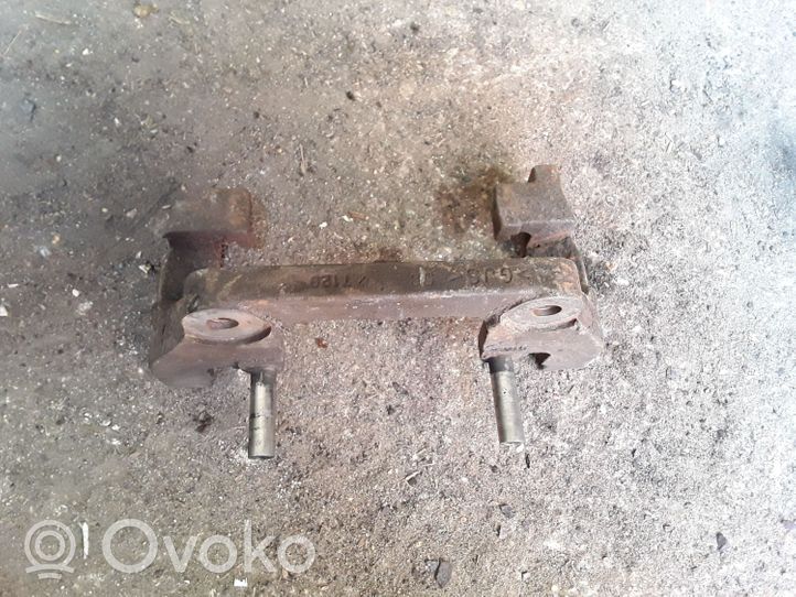 BMW X5 E70 Supporto della pinza del freno anteriore 7129