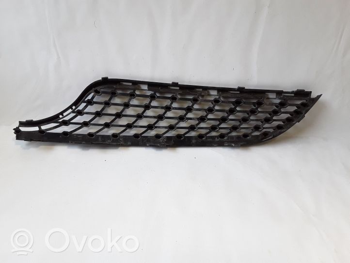 Mercedes-Benz CLA C117 X117 W117 Grille de calandre avant A1178881060