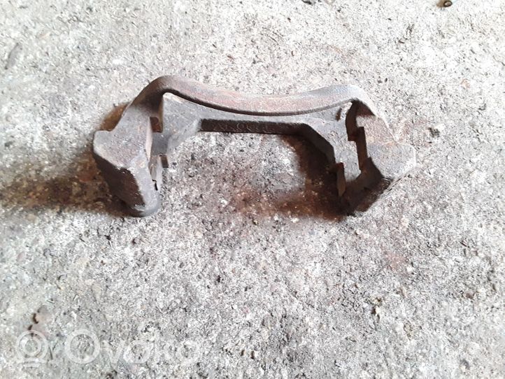 Mazda 6 Plaquette / support d'étrier avant YK0089