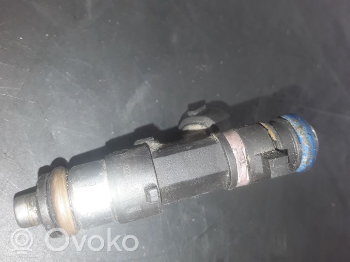 Infiniti QX56 Injecteur de carburant 0280158007