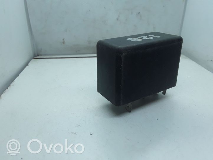 Volkswagen Sharan Interior lighting relay 7M0941597