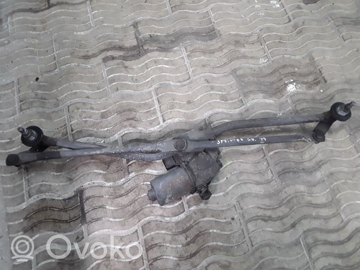 Mercedes-Benz Sprinter W906 Motor y varillaje del limpiaparabrisas delantero 40495612V