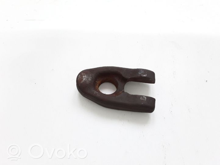 Renault Clio II Fuel Injector clamp holder NOCODE