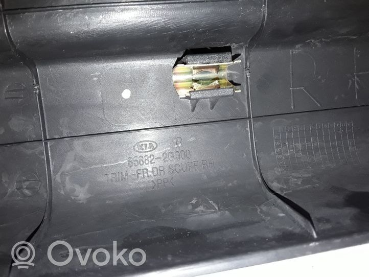 KIA Magentis Etuoven kynnyksen suojalista 858822G000