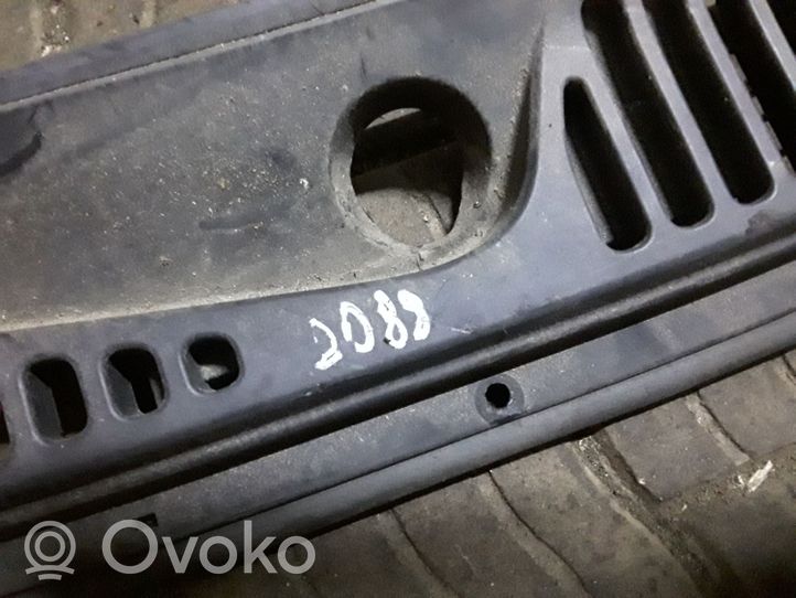 Suzuki Ignis Podszybie przednie 7233086G10