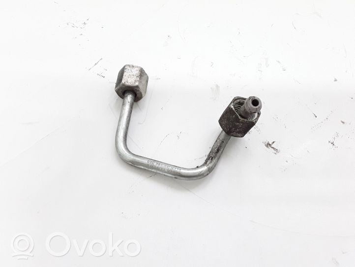 Volkswagen PASSAT B7 Tuyau d'alimentation d'injecteur de carburant 03L301AC