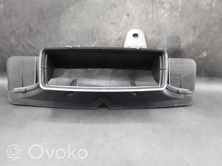 Volkswagen Polo V 6R Cabin air duct channel 6R2819063A