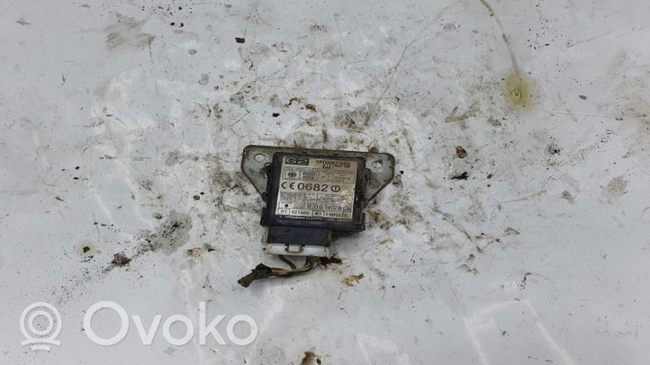 Mitsubishi L200 Boîtier module alarme MR587390