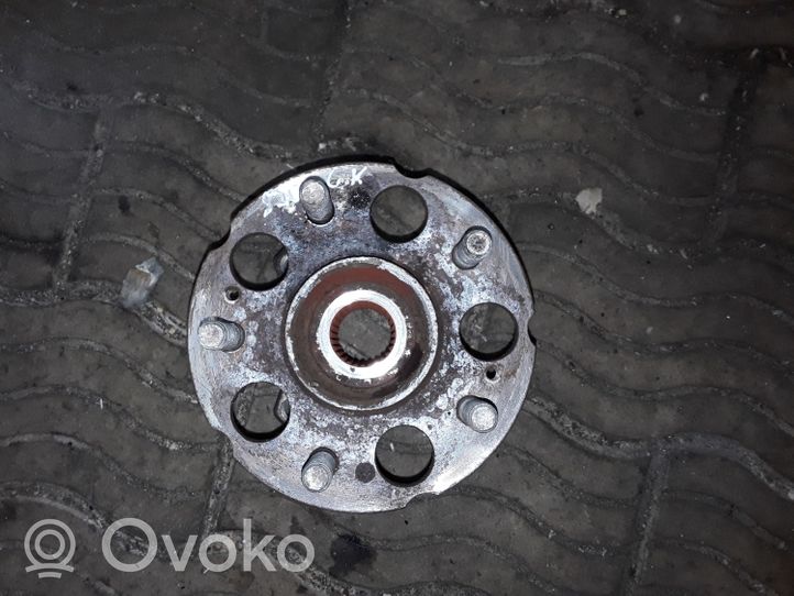 Honda CR-V Rear wheel hub 