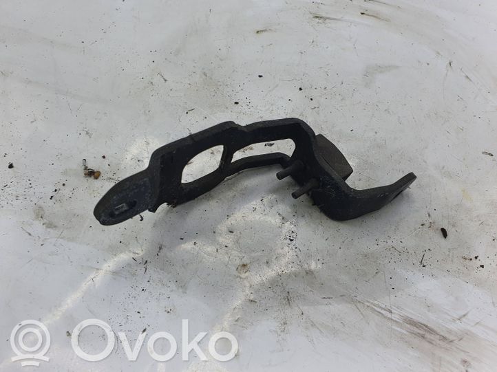 Mazda 5 Sliding door lower roller guide/hinge, 6.00 € RRR
