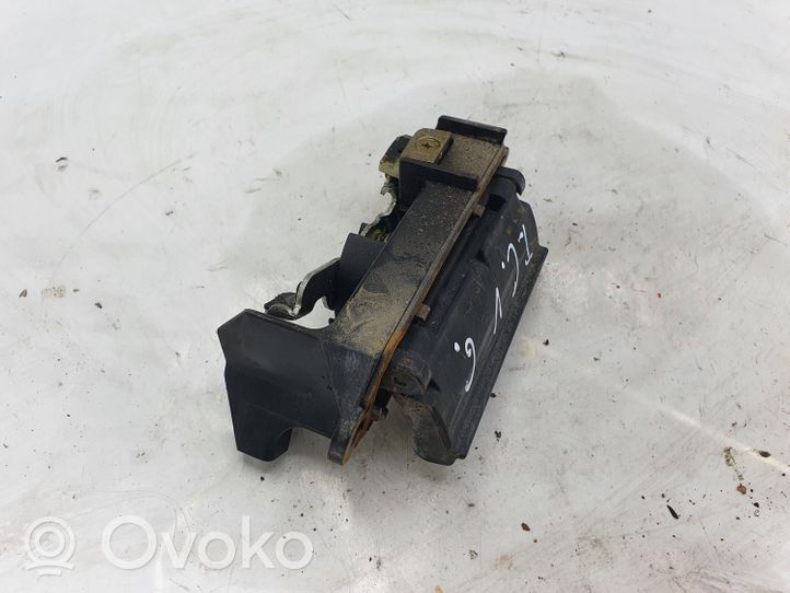 Toyota Corolla Verso E121 Uchwyt / Rączka zewnętrzna otwierania klapy tylnej / bagażnika 