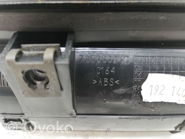 Fiat Grande Punto Boczna kratka nawiewu deski rozdzielczej 735383262